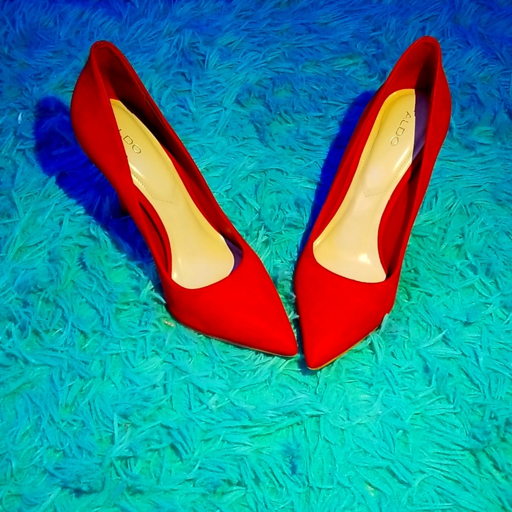 Elegant Velvet Red Pumps